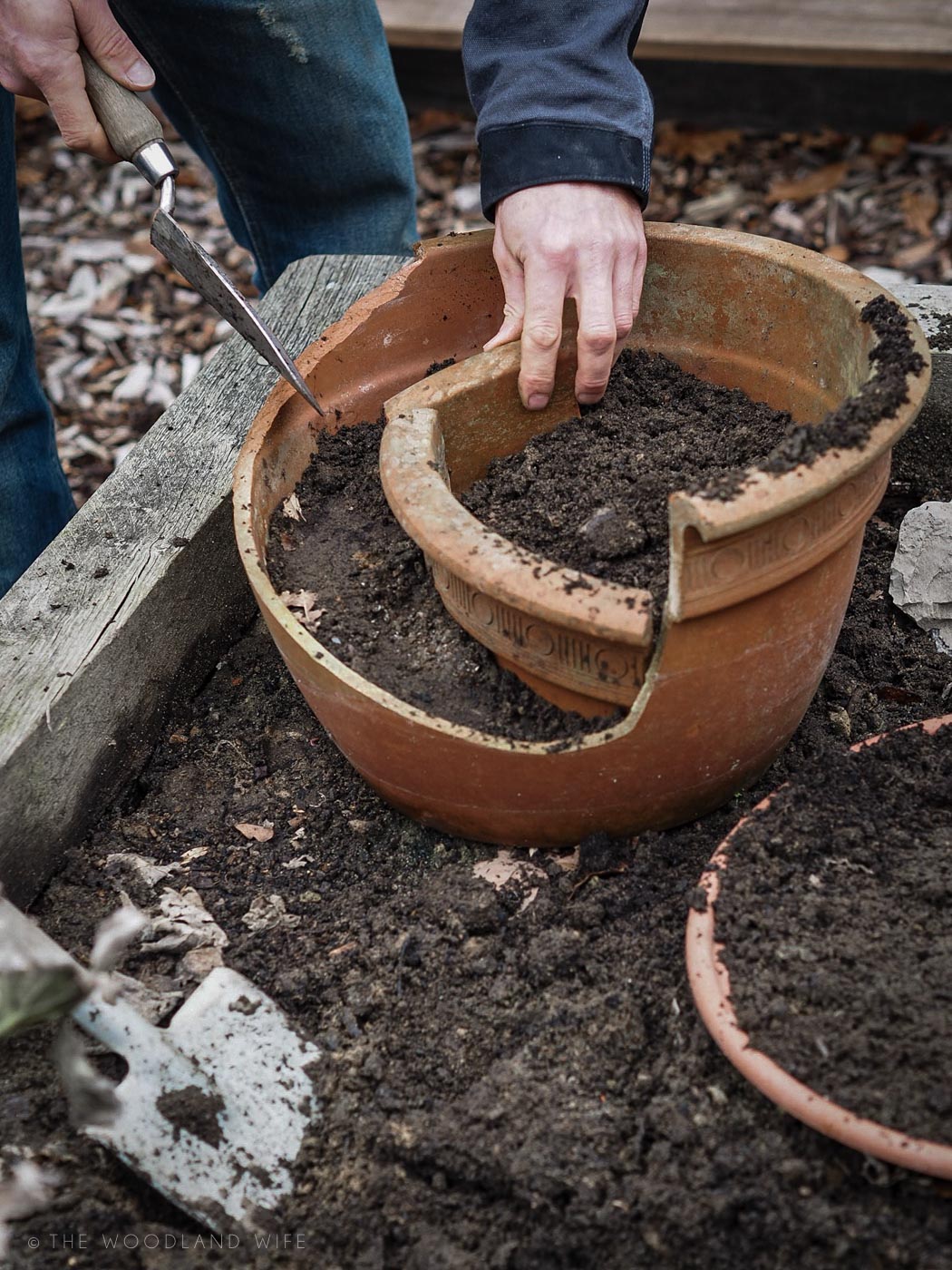 The Woodland Wife - How to Make Broken Pot Fairy Garden
