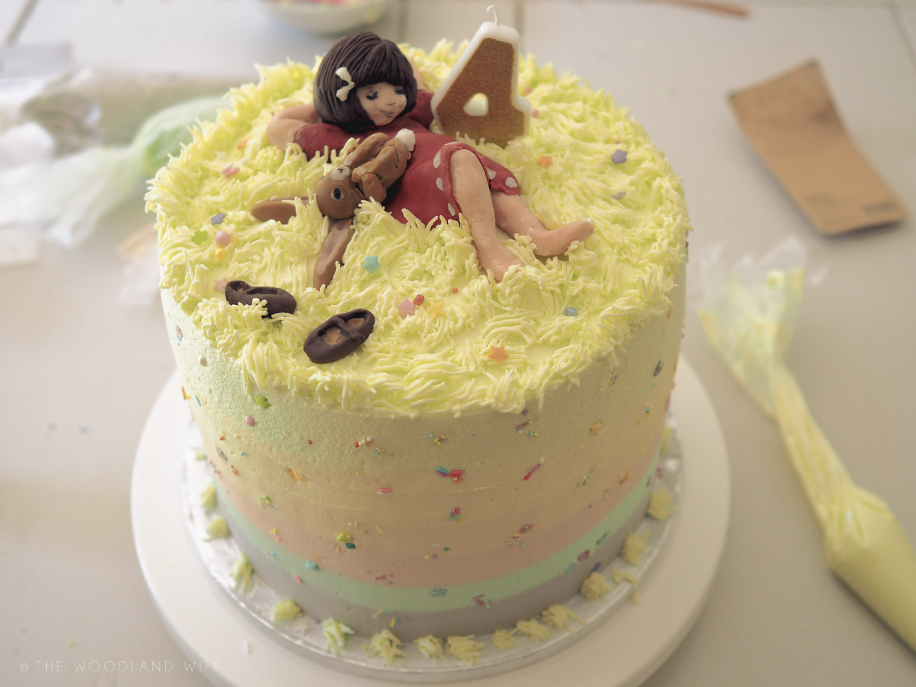 The Woodland Wife - Belle and Boo Birthday Cake - Rainbow Cake - Ombre Cake - Pastel Cake