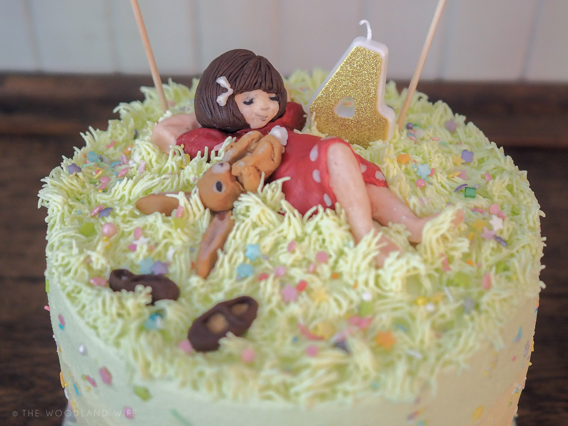 The Woodland Wife - Belle and Boo Birthday Cake - Rainbow Cake - Ombre Cake - Pastel Cake